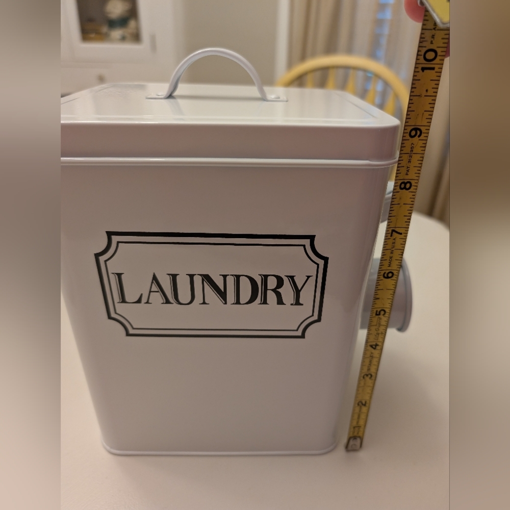 NIB White Laundry Tin with Scoop - Picture 3 of 5